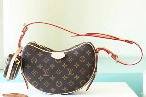 AAA Pruses Bags VUITTON LOUIS Croissant MM 0724